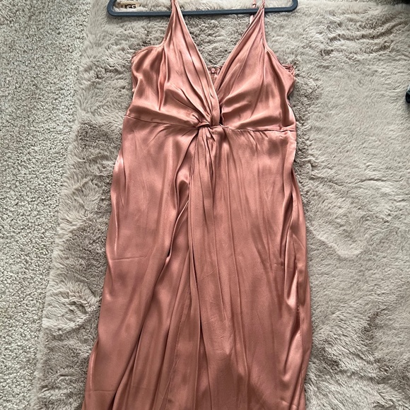Forever 21. Large. Beige color. DRESS - Picture 1 of 3